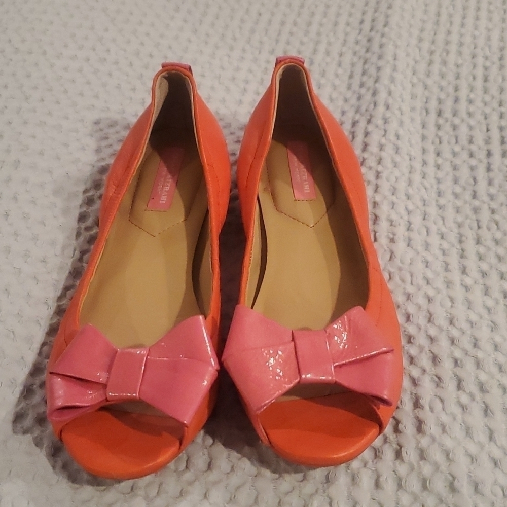 Isaac Mizrahi adorable pink Peek a boo shoes size 7 (#6)